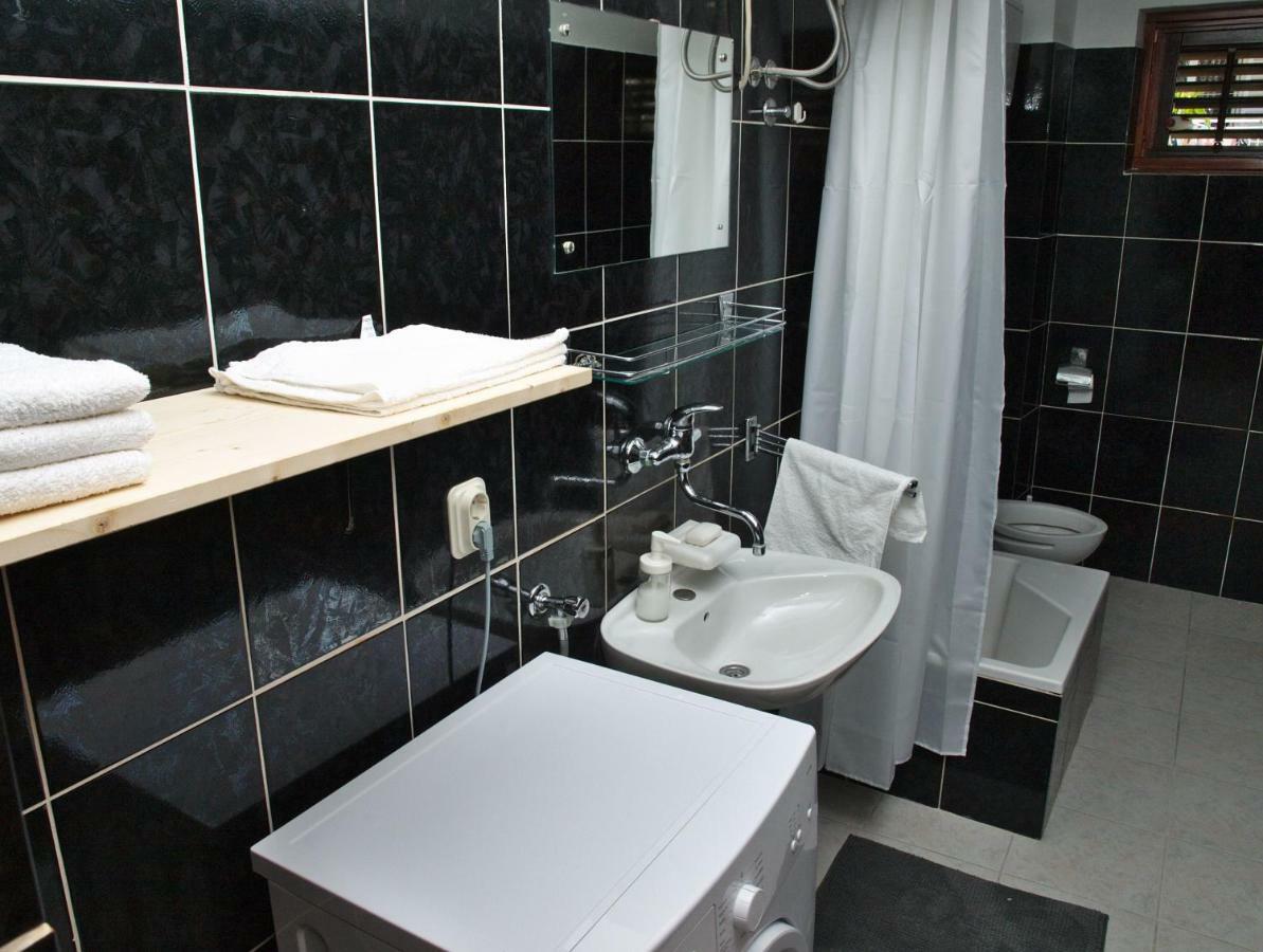 Apartment Fjaka Split Extérieur photo